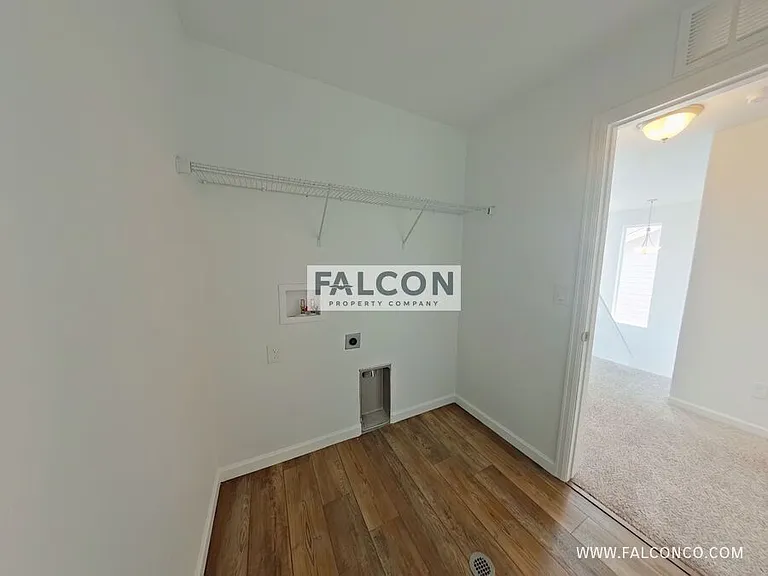 10512 Castor Dr — Photo 13