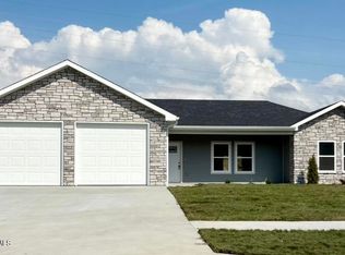 763 Vine Dr, Holts Summit, MO 65043