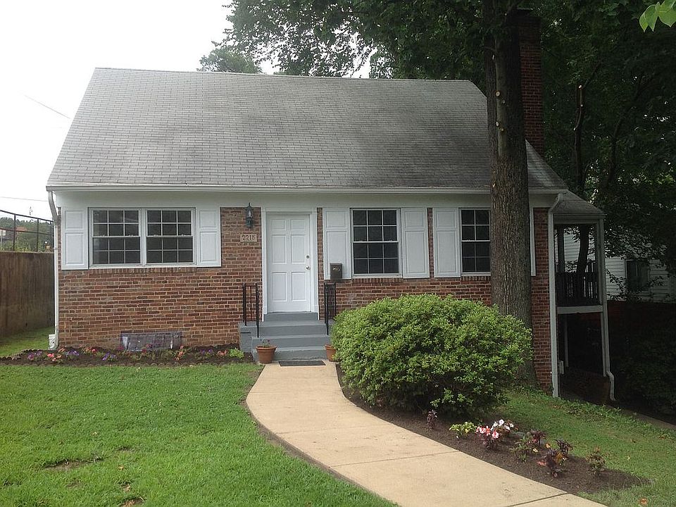 1st image of 2218 N Vermont St