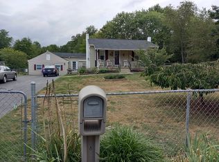 108 Pepper Tree Rd, Falling Waters, WV 25419