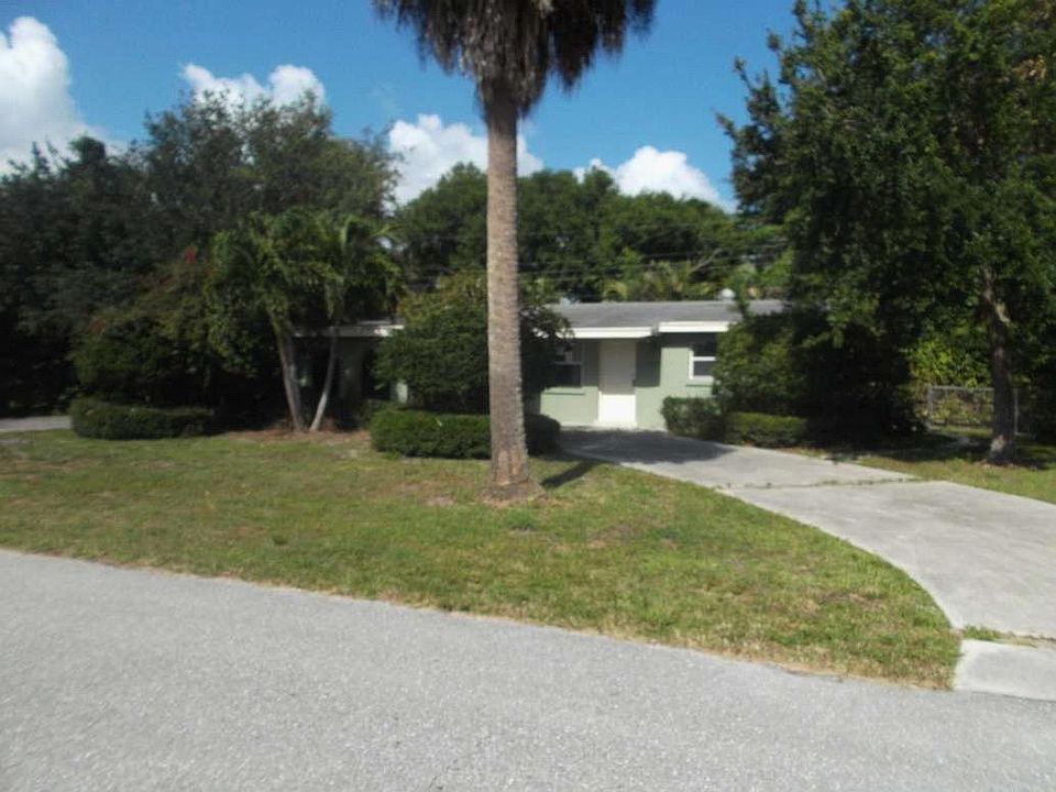 1st image of 15109 Jamaica Dr
