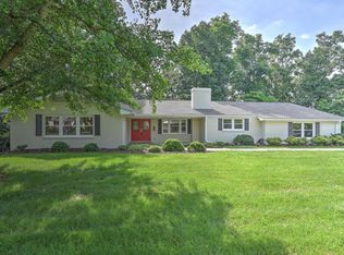 2120 Bonaire Rd, Kingsport, TN 37660