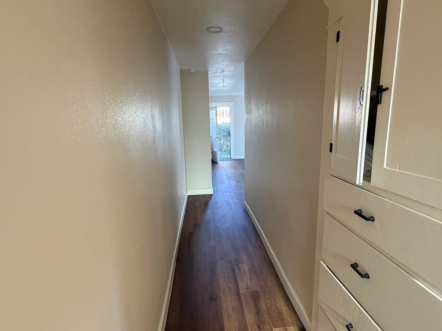 1 bed, $2,500 — Photo 3