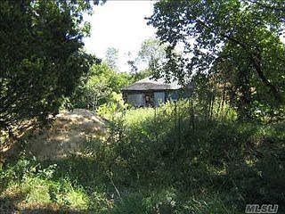 2nd image of 441 Boyle Rd