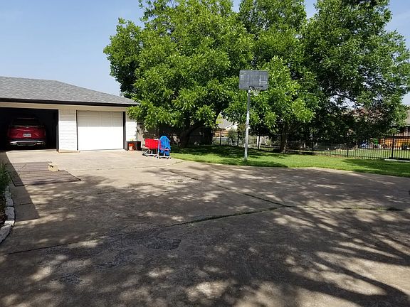5th image of 7636 Skylake Dr