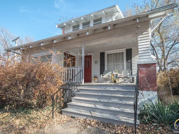 301 Walnut St, Valley Falls, KS 66088