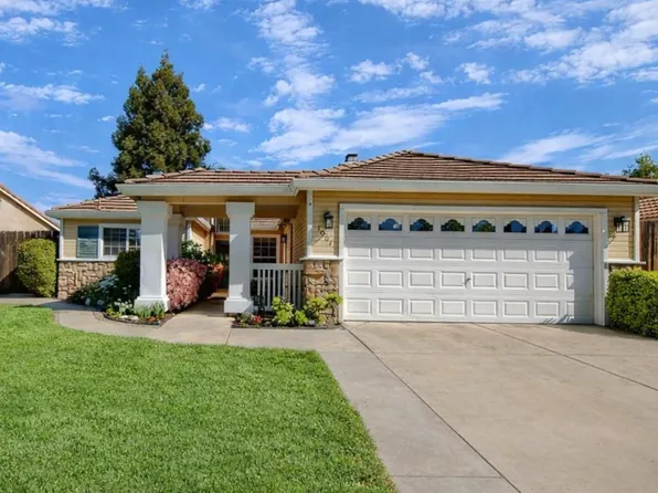 1007 Lourence Dr, Tracy, CA 95376