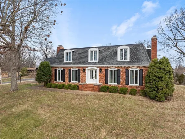 97 Shamrock Dr, Madisonville, KY 42431