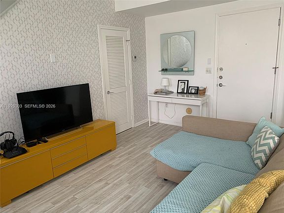 2nd image of 1614 Pennsylvania Ave APT 2I
