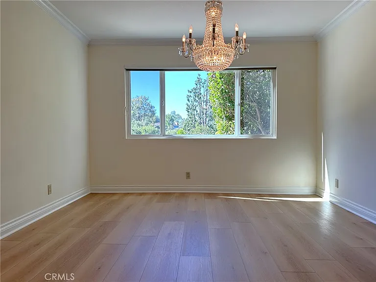 26543 Academy Dr — Photo 10