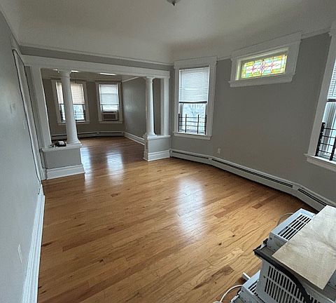 2nd image of 95 Hill St Floor 2