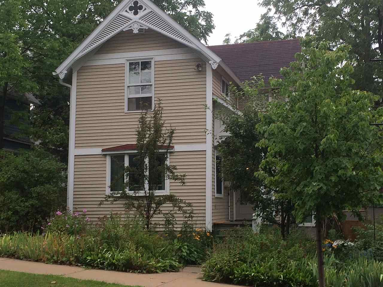 620 Michigan St, Petoskey, MI 49770 Zillow