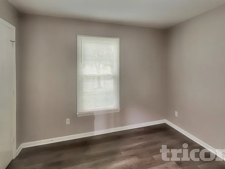 9223 Shackleford Ter — Photo 14