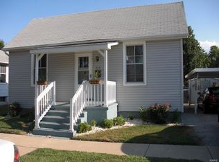 313 E 3rd St, O'Fallon, IL 62269