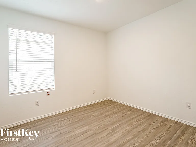 14810 Dillard Ml — Photo 11