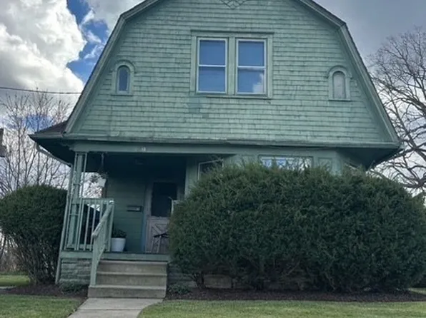 13 Neil St, Niles, OH 44446