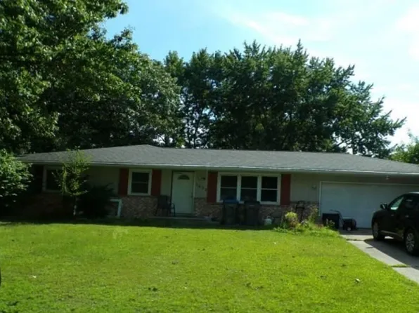1432 Hartzler St, Warsaw, IN 46580