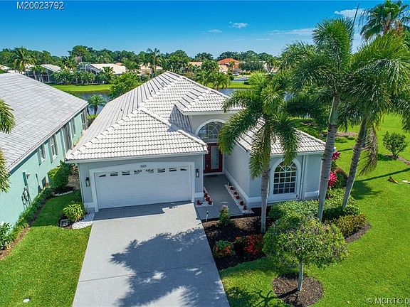 3rd image of 1601 SE Shelburnie Way