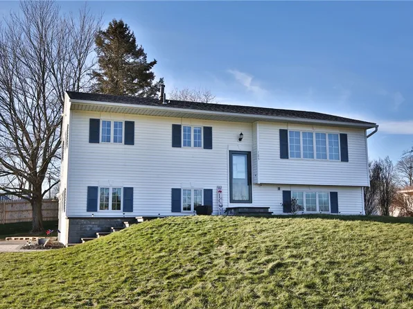 125 Authors Ave, Henrietta, NY 14467