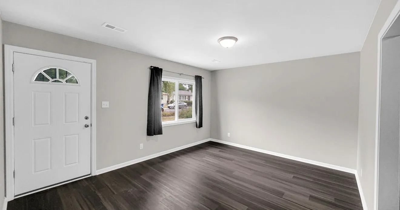 2 bed, 780 sqft, $1,300 — Photo 3