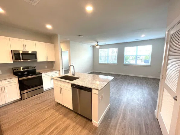 295 County Rd #120A, Hutto, TX 78634