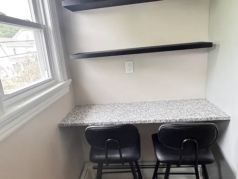265 Fairview Ave — Photo 10