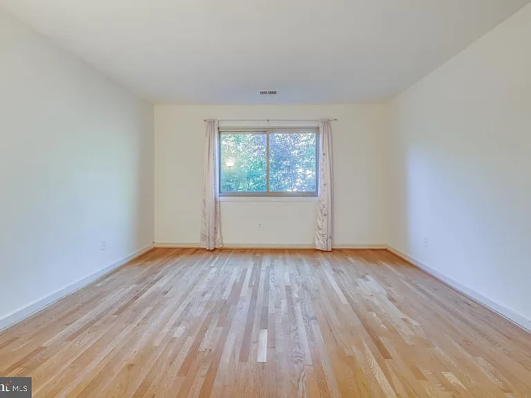 7220 Vistas Ln — Photo 21