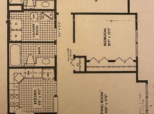 6 Chambers Ct, Lawrence Township, NJ 08648