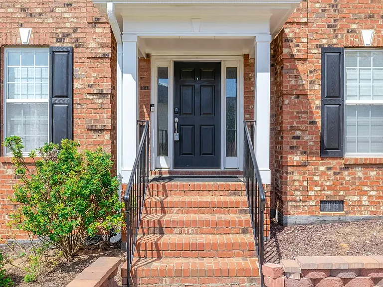 2041 Jadewood Dr — Photo 8