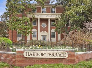 1301 E Abingdon Dr APT 2, Alexandria, VA 22314