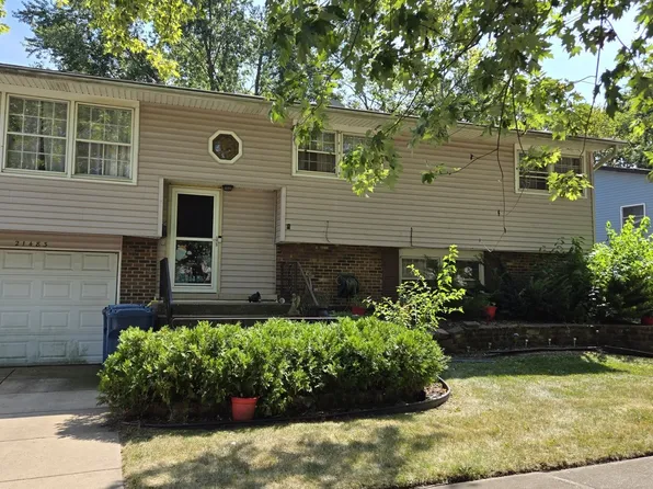 21483 Peterson Ave, Sauk Village, IL 60411