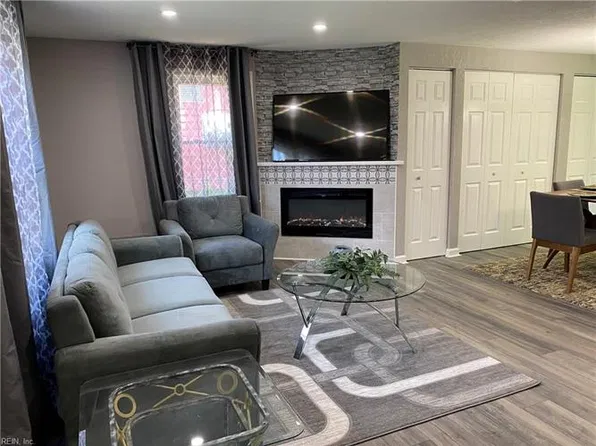 1415 Blythewood Ln, Suffolk, VA 23434