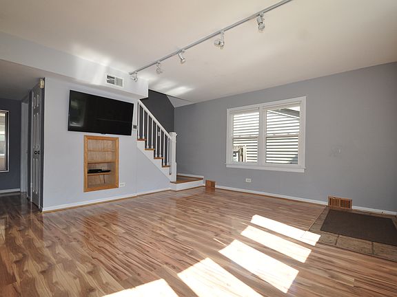 4th image of 3118 Sarah St