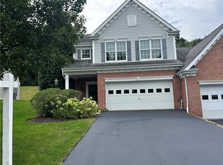 1320 Maplewood Cir, Washington, PA 15301