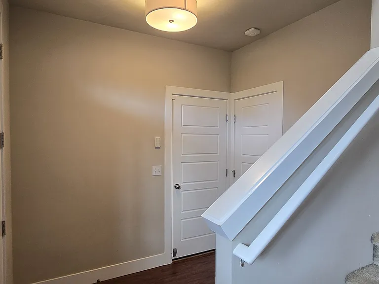 11448 80th Pl S — Photo 3