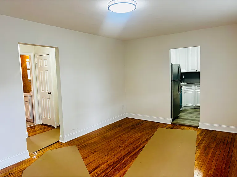 61-52 223rd Pl #A — Photo 2