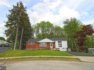 10 Fawn Ln, Newtown Square, PA 19073