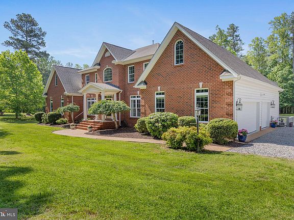 3rd image of 13319 Beachcrest Dr