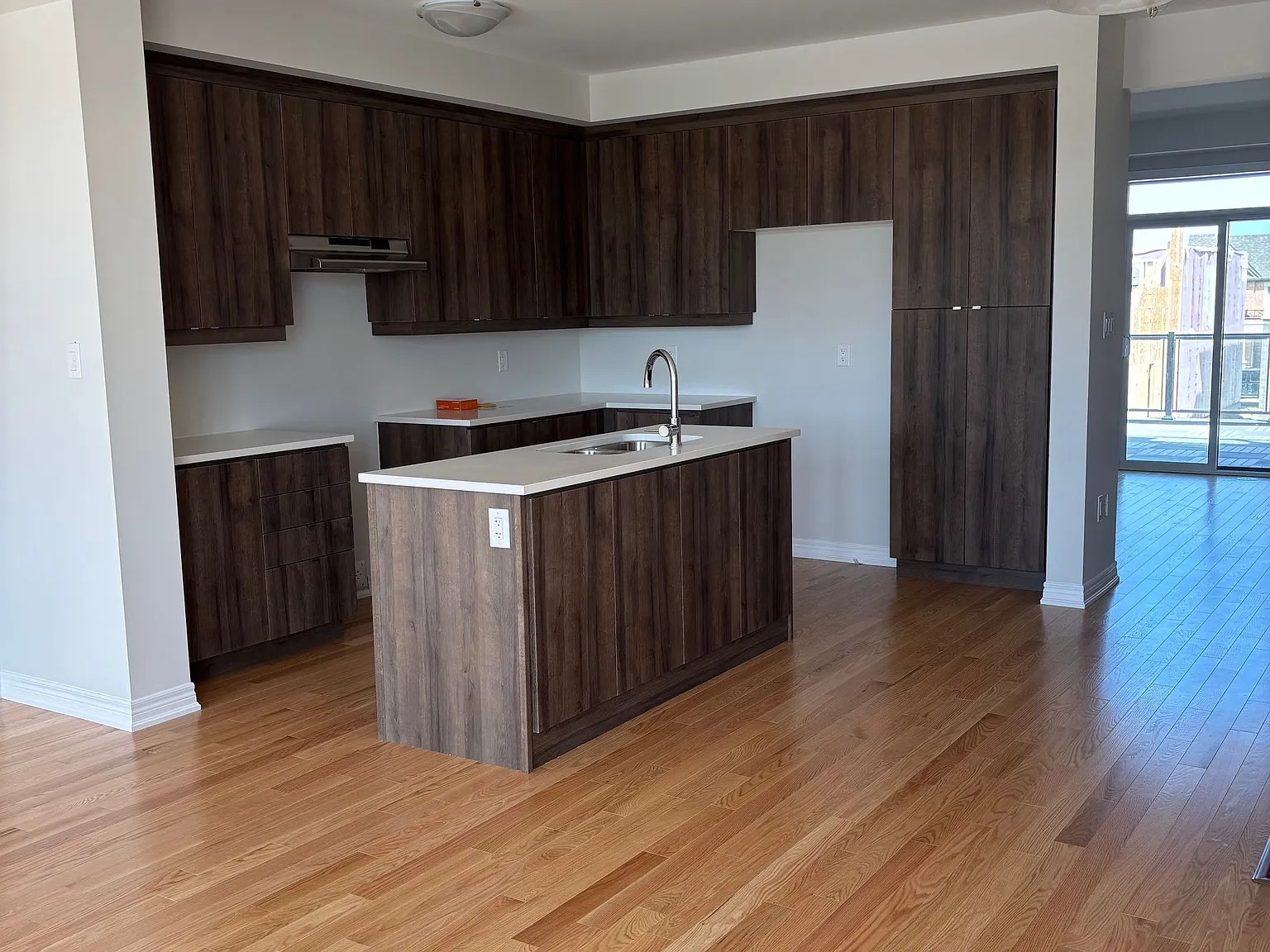 3 bed, $3,300 — Photo 4