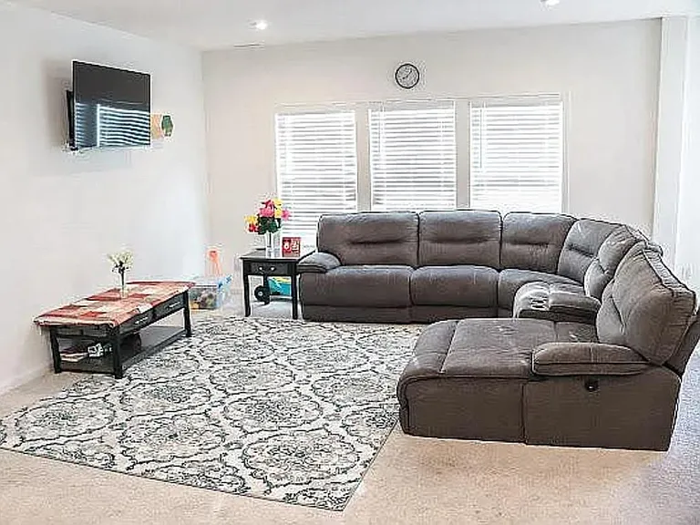 1401 Horse Shoe Bnd — Photo 2