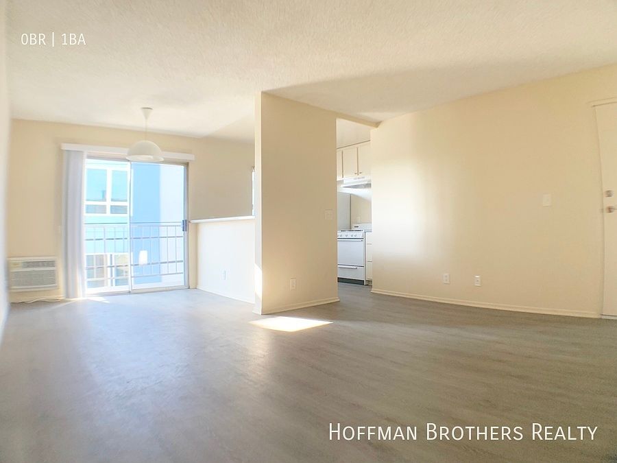 1st image of 12602 Venice Blvd #112