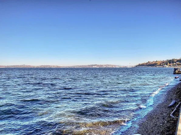 3151 Alki Ave SW APT 13, Seattle, WA 98116