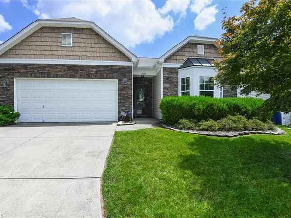 5019 Brian Center Ln, Winston Salem, NC 27106