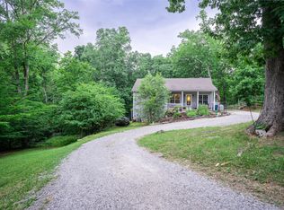 1550 Beaver Lake Rd, Lawrenceburg, KY 40342