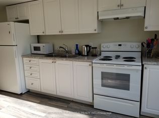 15B Cundles Rd E, Barrie, ON L4M5L1