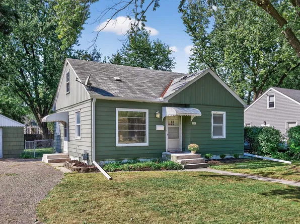 5237 Georgia Ave N, Crystal, MN 55428