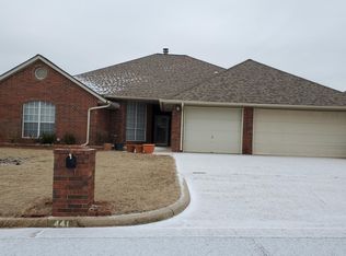 441 Cactus Rd, Yukon, OK 73099