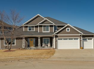 3098 Silver Park Ln NE, Rochester, MN 55906