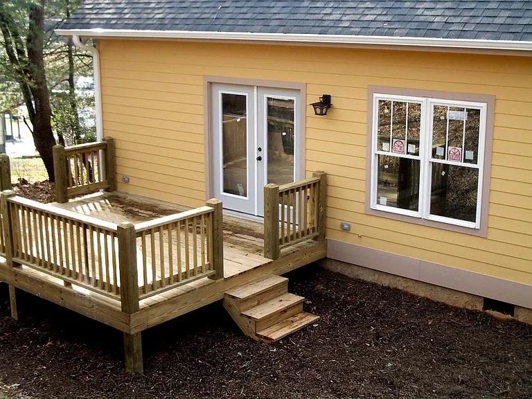 210 Wellington St — Photo 10