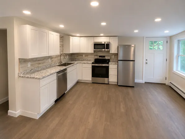 (undisclosed Address), Sound Beach, NY 11789
